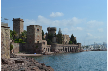 Dans la baie de Cannes, découvrez l'Oasis Raimbault