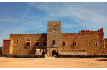 Découvrir Perpignan et Canet - Secret box Hôtel Les Flamants Roses