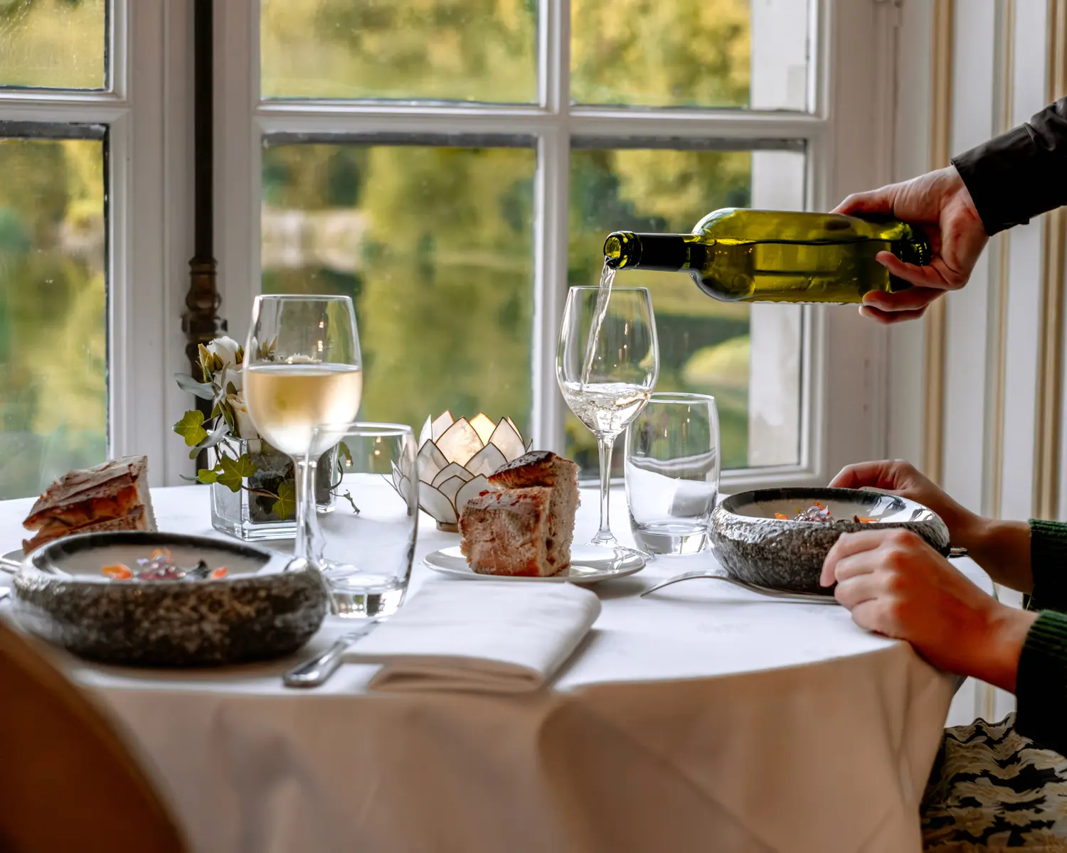 Menu gastronomique avec accords mets-vins