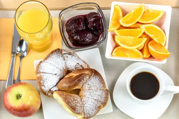 Le petit déjeuner Royal — visuel 2