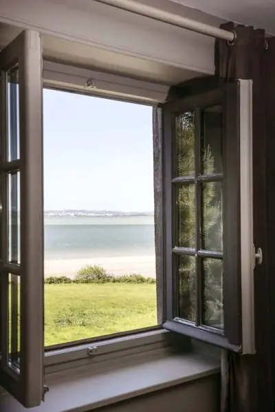 Une nuit en GRANDE chambre SUPÉRIEURE vue mer, avec les petits déjeuners — visuel 3