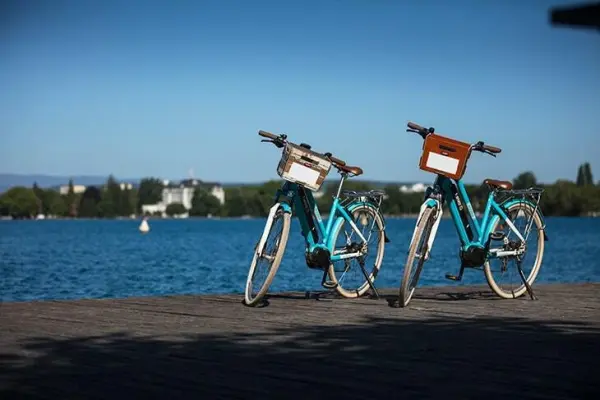 Le lac trotteur — visuel 1