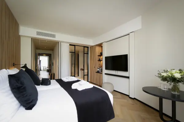 Séjour d'élégance entre l'Hôtel les Sept Fontaines et l'Hôtel Le Richebourg — visuel 2