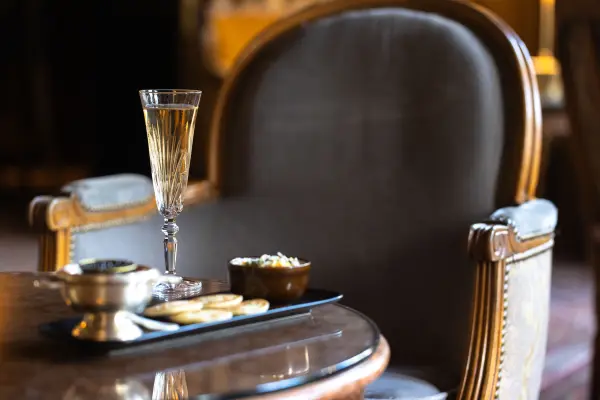 Champagne et caviar — visuel 1