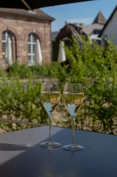 L'expérience Couture Codage en duo et l'instant gourmand au bar de l'hôtel — visuel 3