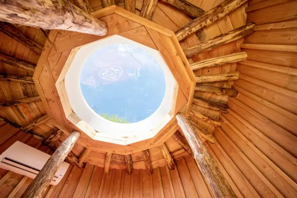 Nuit chez les Hobbits sans bain à remous — visuel 2