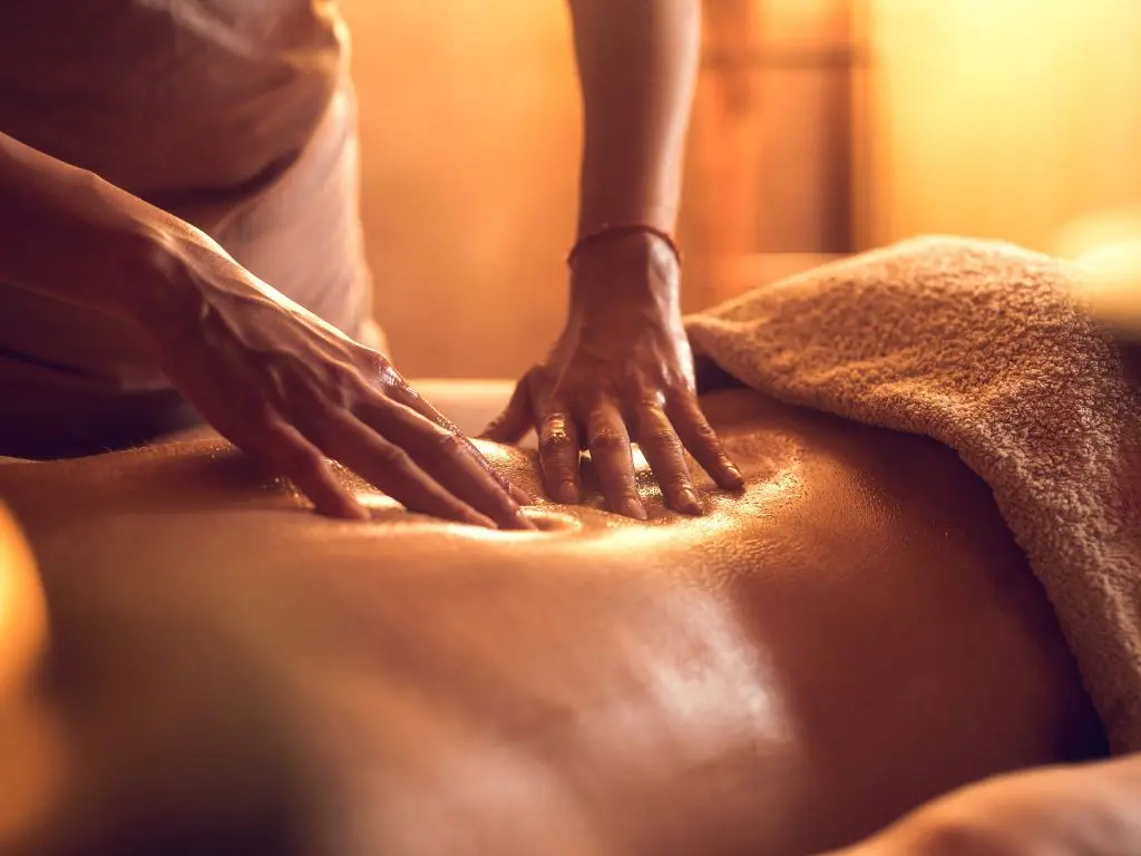 Massage du Dos – Détente Profonde