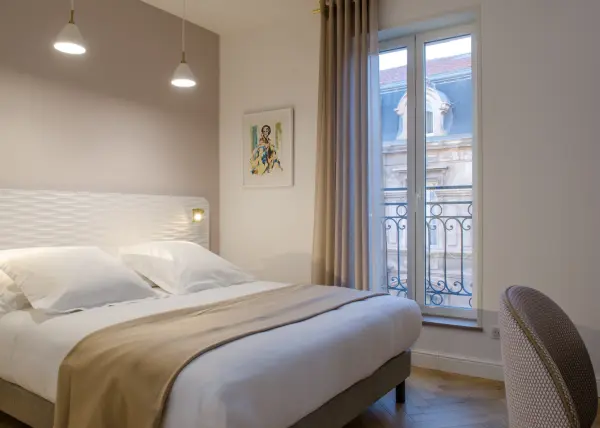 Café Hôtel XIX*** - Nuit en chambre Classique & Petit-déjeuner pour 2 personnes — visuel 2