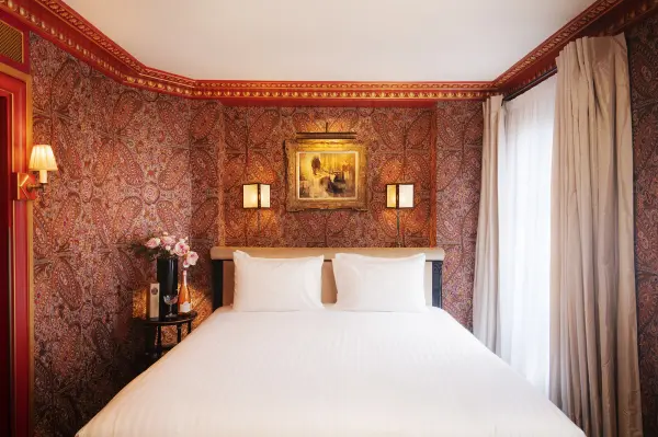 Une nuit en Chambre Deluxe — visuel 1