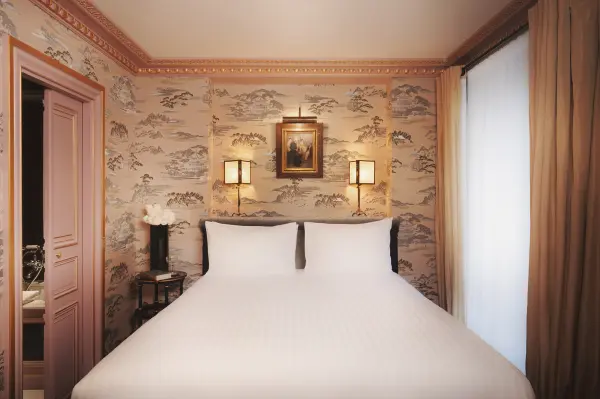 Parenthèse Romance d'une nuit en Chambre Deluxe — visuel 1