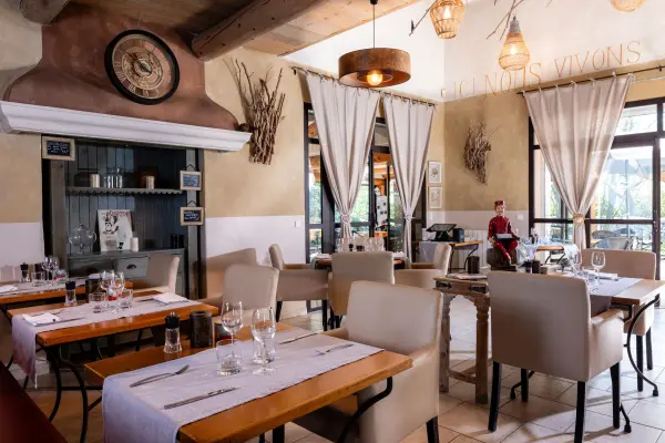 Dîner ou Déjeuner en Provence — visuel 1