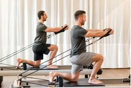 Cours de pilates privé sur appareil en Duo — visuel 1