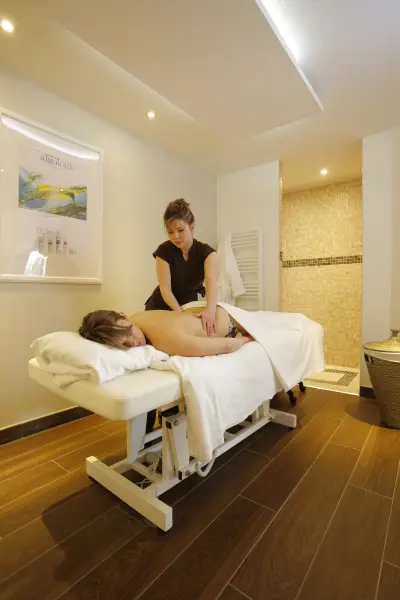Massage relaxant 45 min ou Soin 45 min — visuel 1