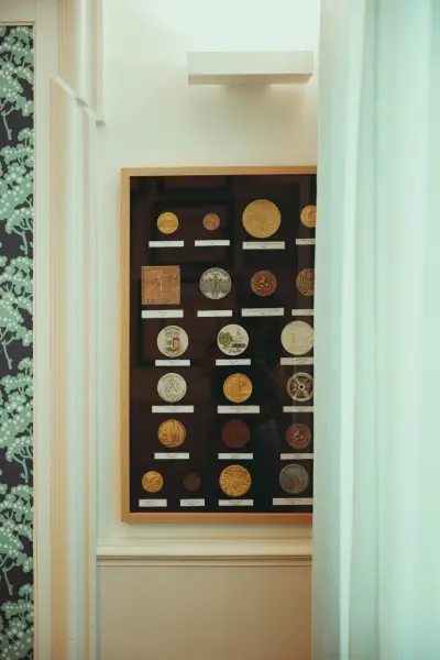 Coffret salon privé « Le Salon des Médailles » — visuel 2