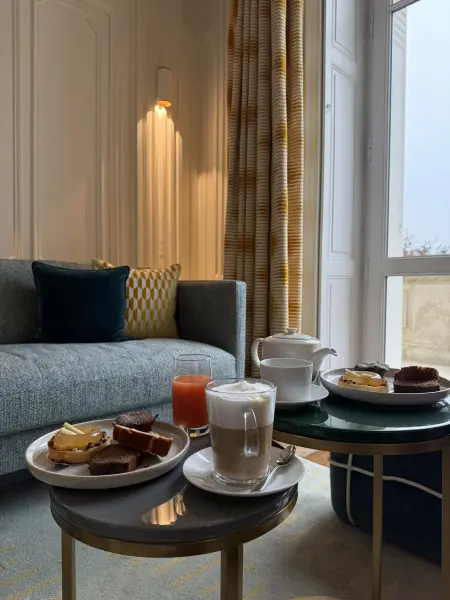 Tea time à deux — visuel 2