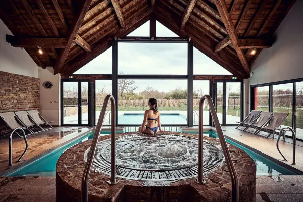 Détente au Spa des vignes et déjeuner au restaurant Les Maritonnes — visuel 1