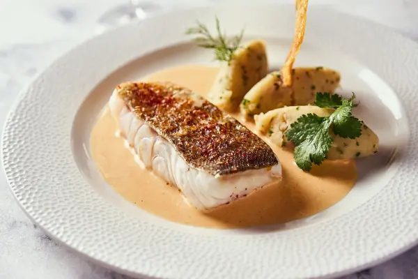 Détente au Spa des vignes et déjeuner au restaurant Les Maritonnes — visuel 3