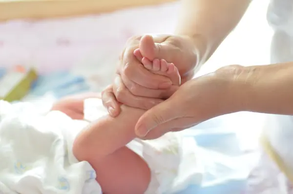 Massage bébé — visuel 1