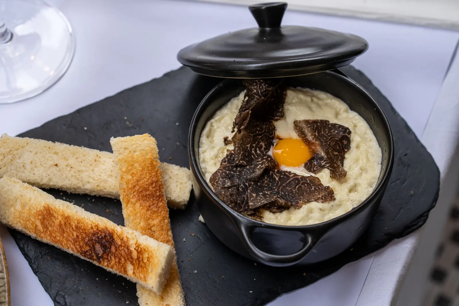 Déjeuner autour de la truffe