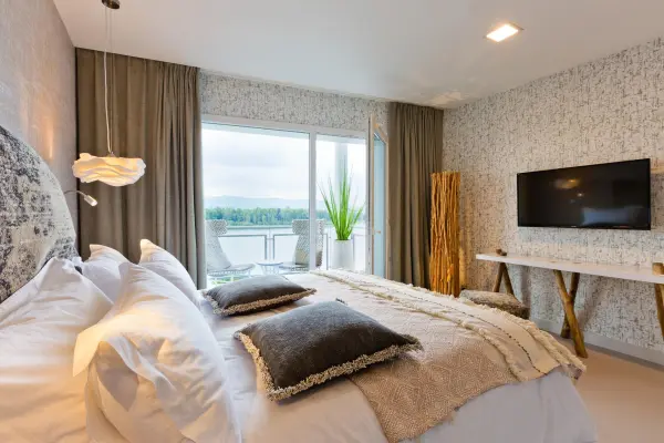 Deux Nuitées en demi-pension en chambre Deluxe balcon en semaine — visuel 1