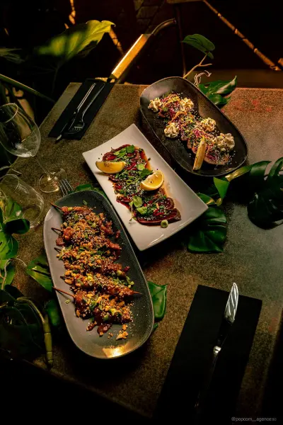 Repas du soir au Sky Bar — visuel 1