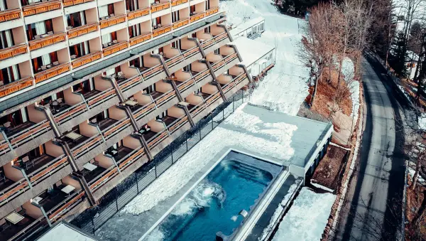 2 nuits en chambre double, vue sur les montagnes — visuel 1