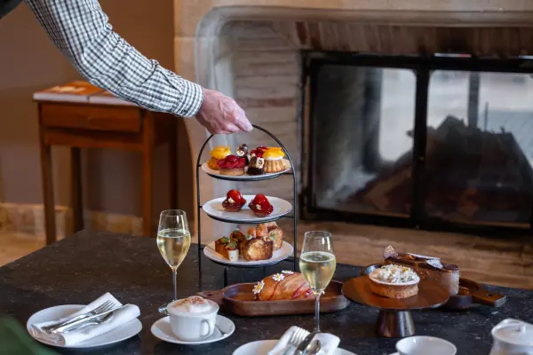 TEA TIME avec cocktail ou coupe de Champagne — visuel 1