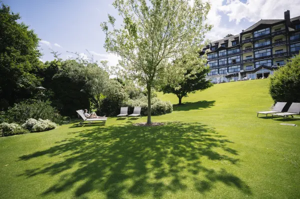 Séjour 100% Golf avec Green fee 1 nuit à l'Hôtel Ermitage - Chambre vue Lac — visuel 1