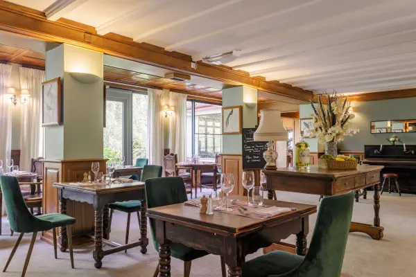 Echappée bucolique à Evian à l’Hôtel La Verniaz – Chambre vue parc — visuel 2