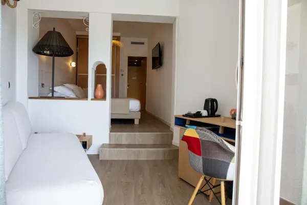 Echappée en Méditerrannée - en chambre Salon Terrasse — visuel 2