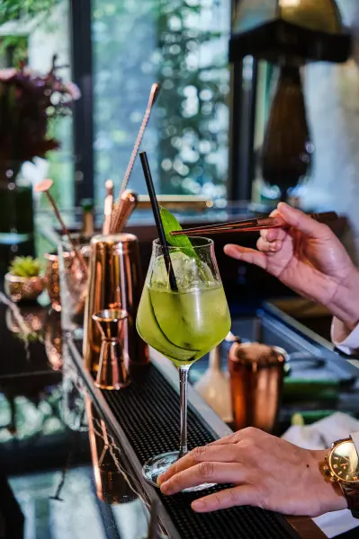 Apéritif au Byron Bar — visuel 2