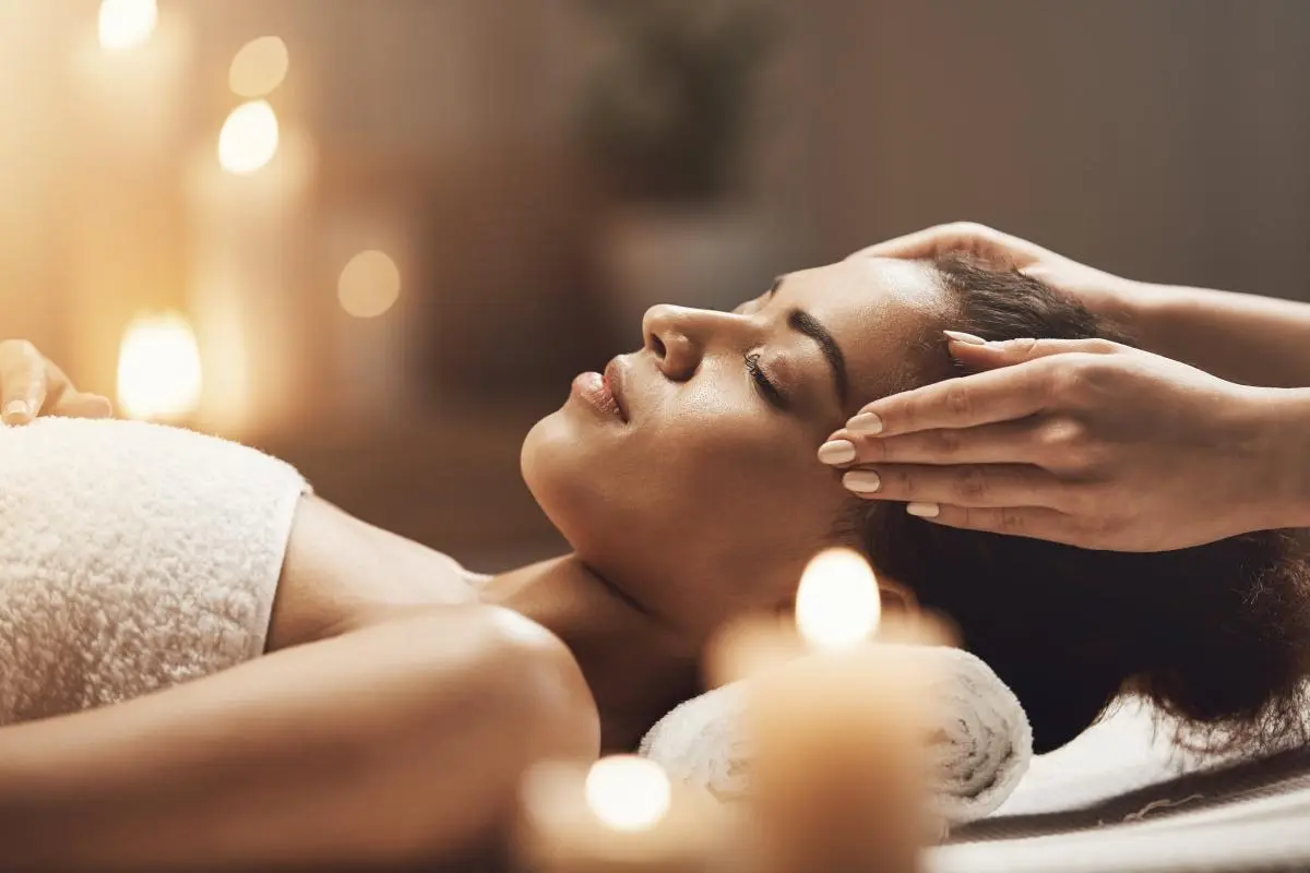 Dousè Kréyol : Gommage + Massage