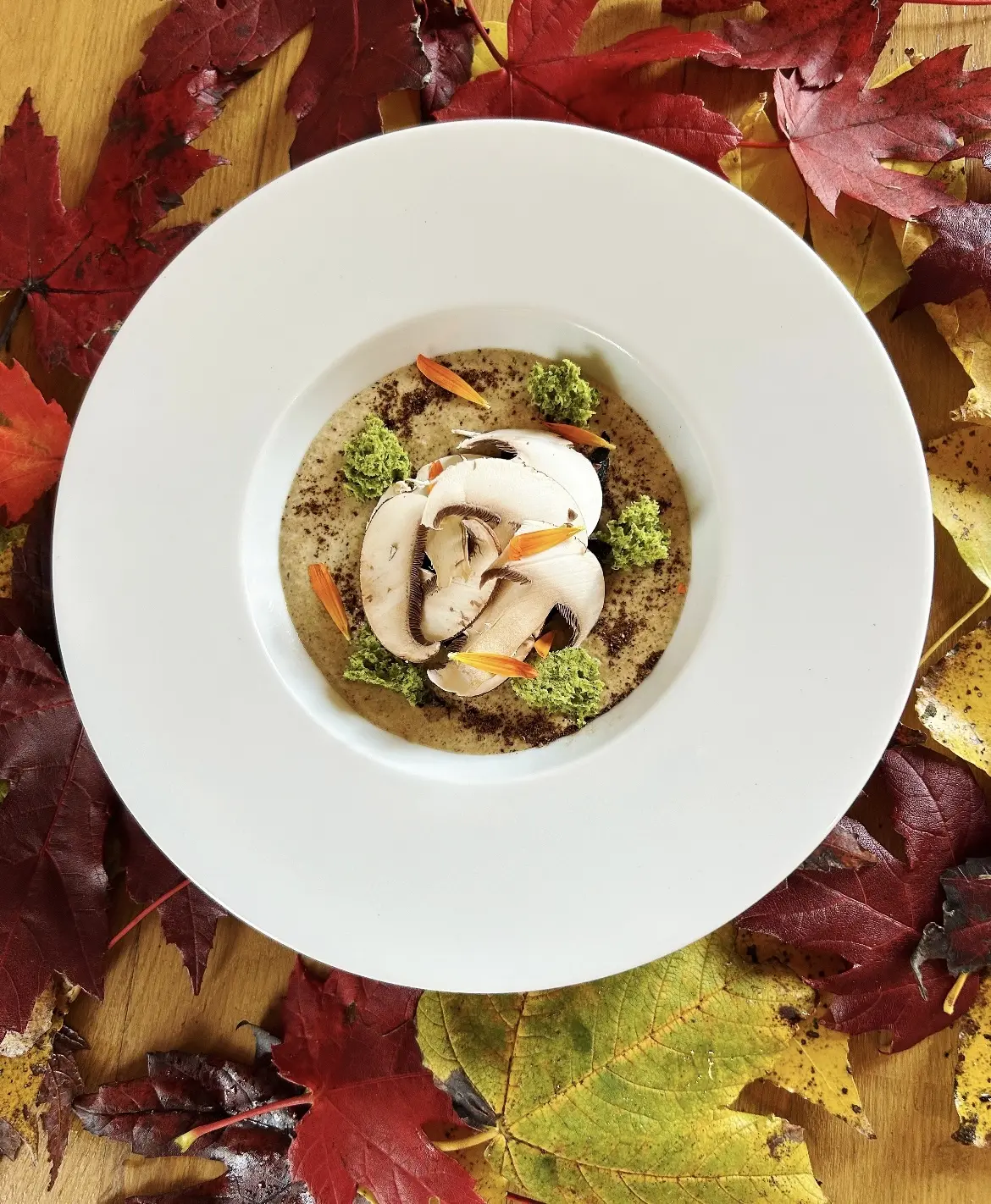 Déjeuner ou dîner au restaurant Le Local Oyré - Menu mensuel en 3 services