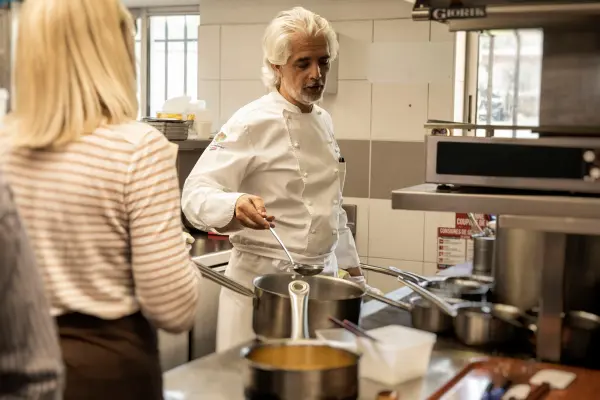 La Table dans la Cuisine — visuel 1
