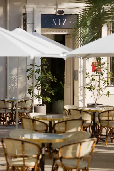 Café Hôtel XIX*** - Nuit en Suite Junior avec vue sur ville & Petit-déjeuner pour 2 personnes — visuel 3