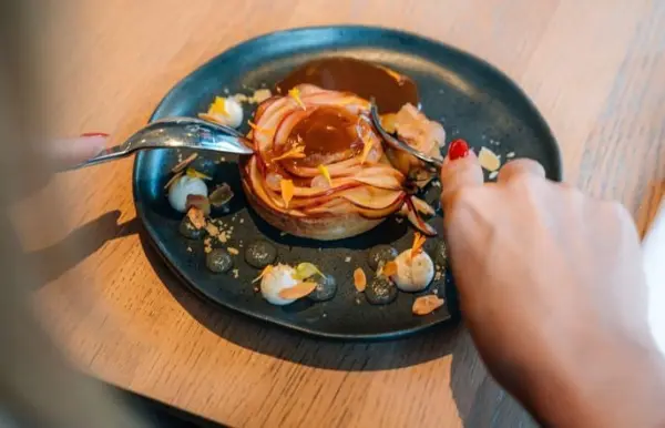 Diner au restaurant l'Alchimiste — visuel 3