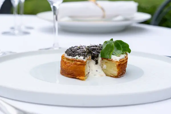 Coffret cadeau « Menu Carte Blanche en 5 services accord mets et vins » — visuel 2