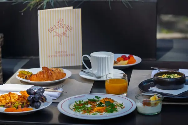 Petit-déjeuner gourmand pour deux personnes — visuel 3