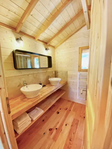 Escapade romantique dans une cabane — visuel 3