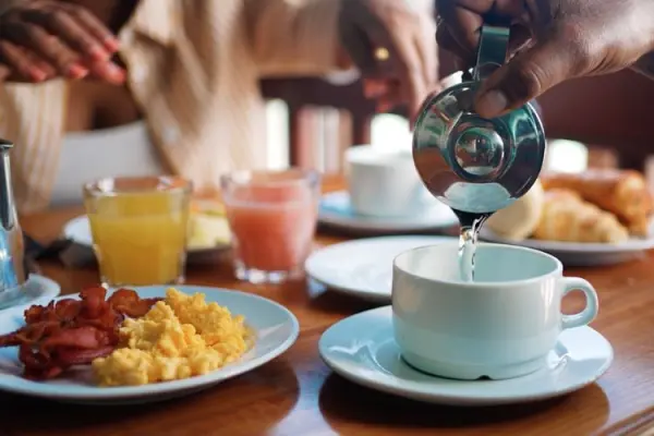 Petit-déjeuner buffet du dimanche — visuel 2