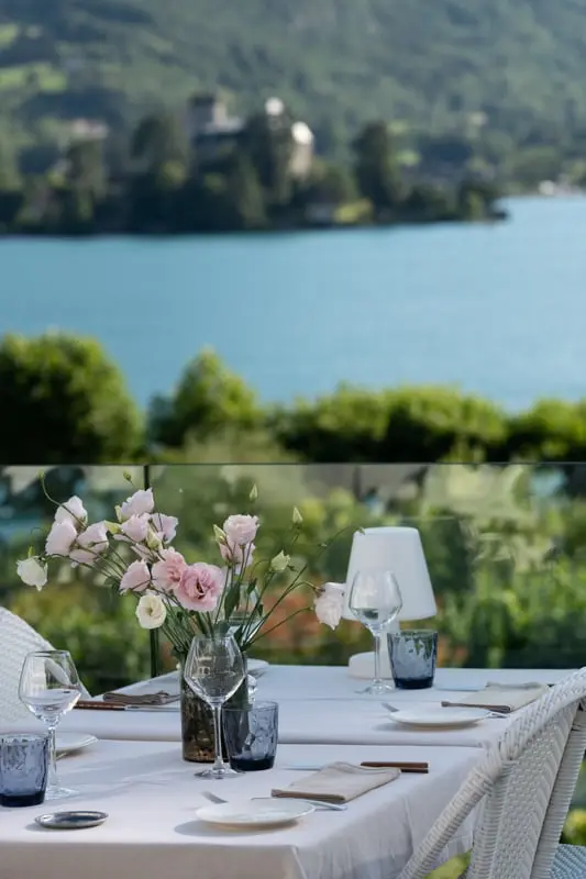 Après-midi relaxante avec un soin bien-être et dîner autour du menu Fraîcheur du B