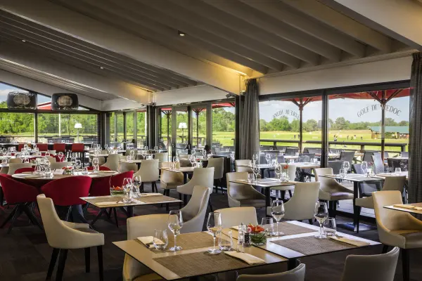 Coffret déjeuner au Restaurant du Club — visuel 1