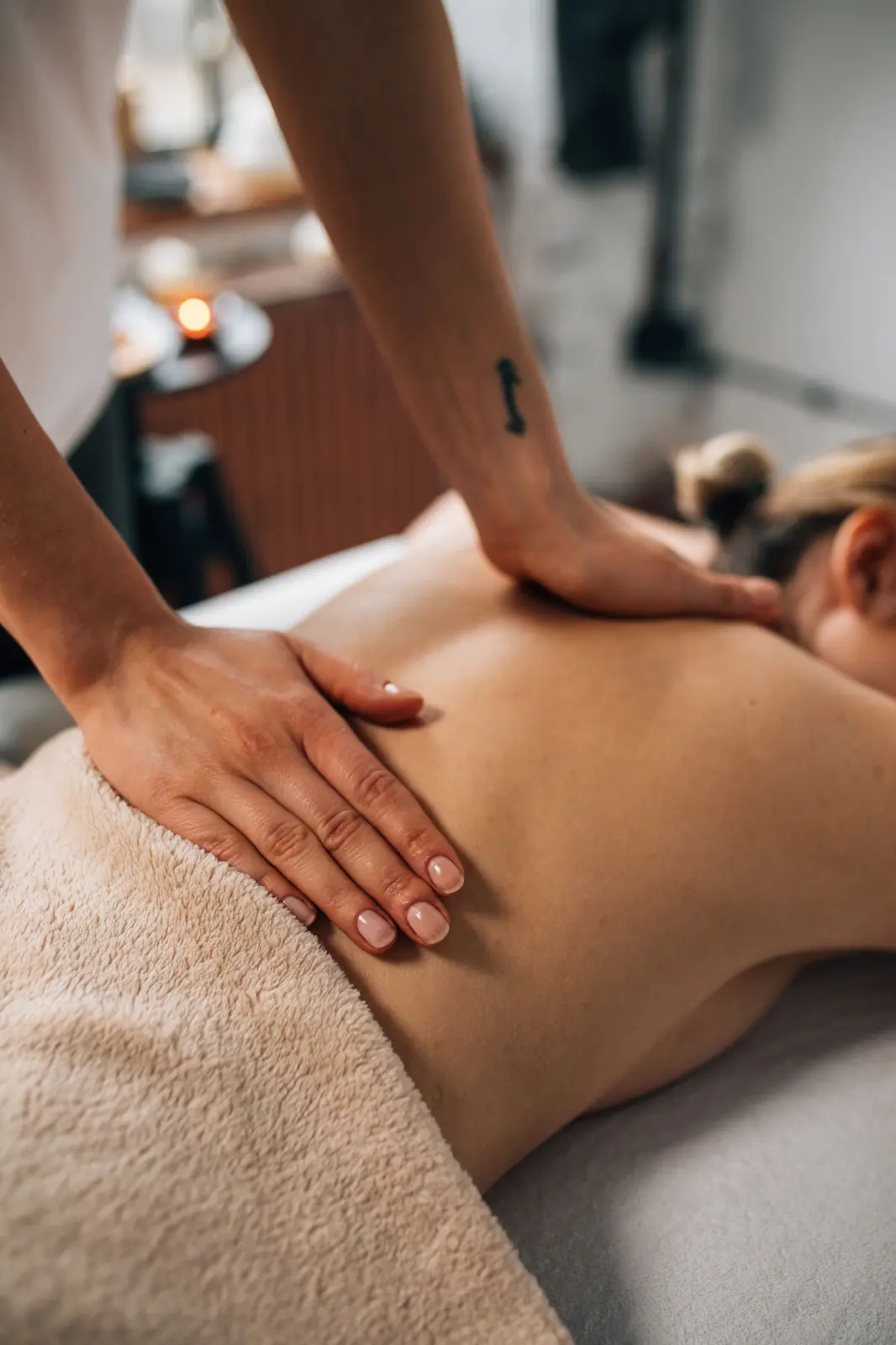 Coffret massage et déjeuner en 4 temps