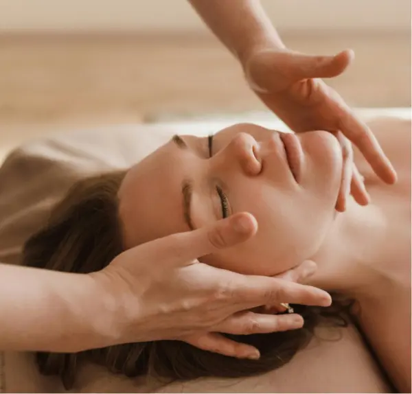 Soin visage "jeunesse" anti‑âge global Gemology – 90 min — visuel 2