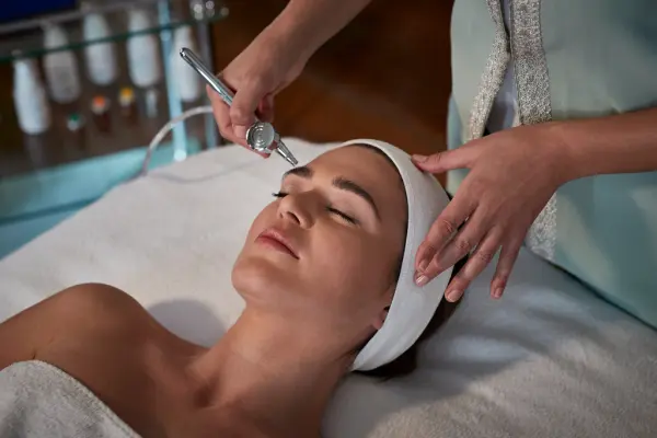 Soin Rejuvenate Anti-Ageing par Intraceuticals 60 Minutes — visuel 1