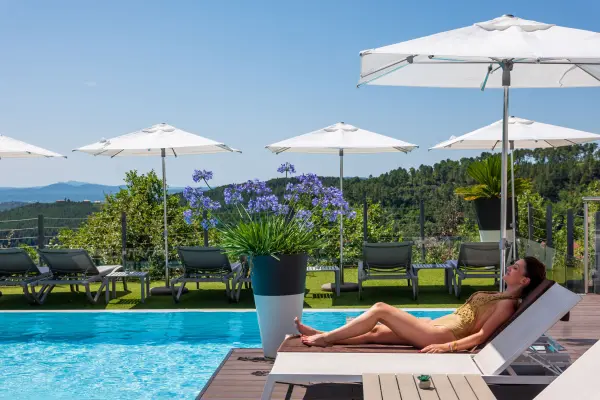 Coffret - Séjour bien-être avec soin - suite premium avec jacuzzi privatif — visuel 3