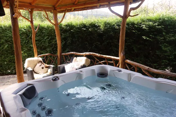 Week-end en Amoureux en Suite Caprice, Chalet Cabane ou Romantique 2 nuits — visuel 3