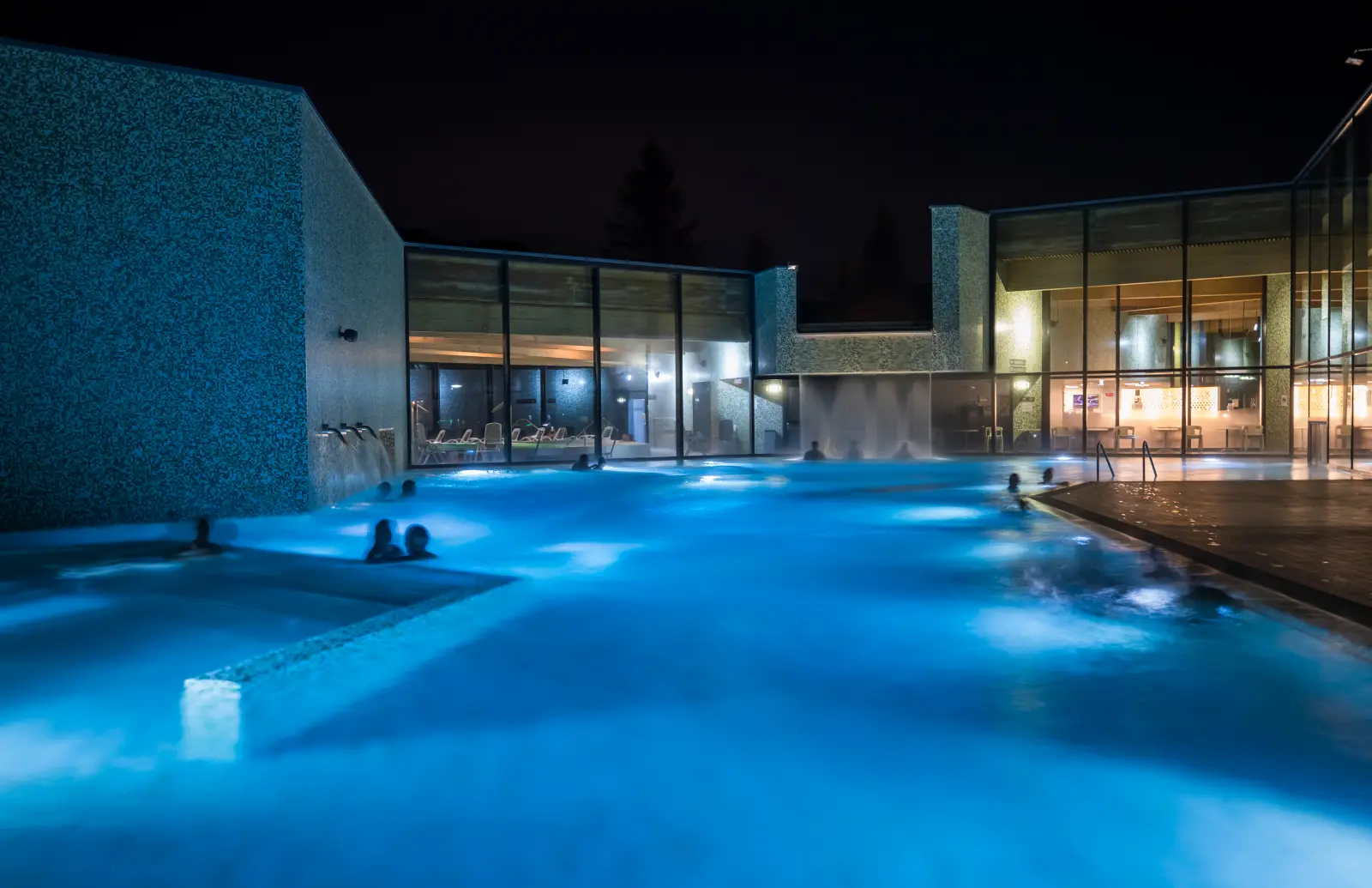 Forfait Fantaisie, 1 nuit Suite jacuzzi vue montagnes et repas gastronomique