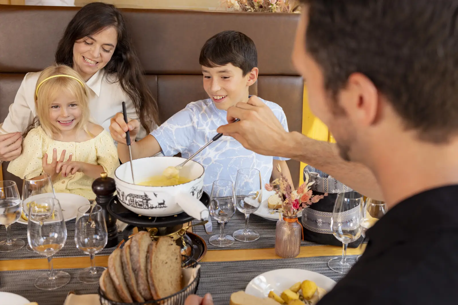 Forfait Famille en Suite Familiale, vue montagnes