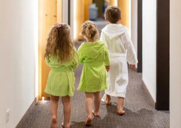 Forfait Famille en Suite Familiale, vue montagnes — visuel 3